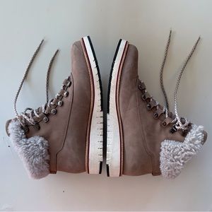 Cole Haan Zerogrand Explore Women’s Waterproof Leather Hiking Boots size 8